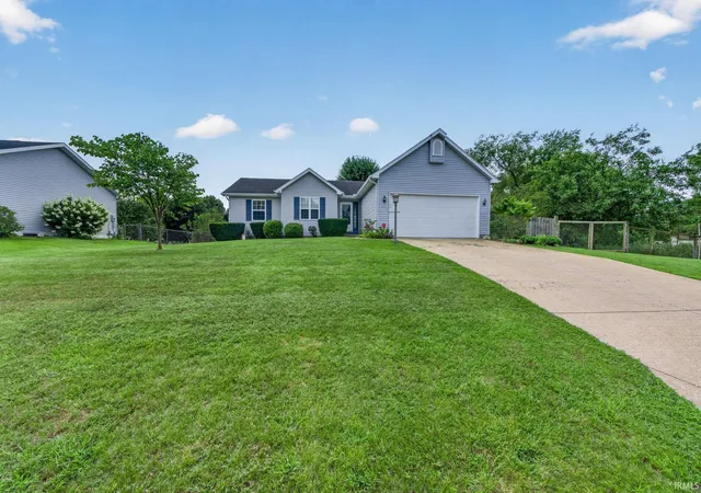 Photo 3 of Sale Pending at 10374 Sunview Dr, Osceola, IN 46561 | MLS# 202634556 | Listing updated on 2026-08-25