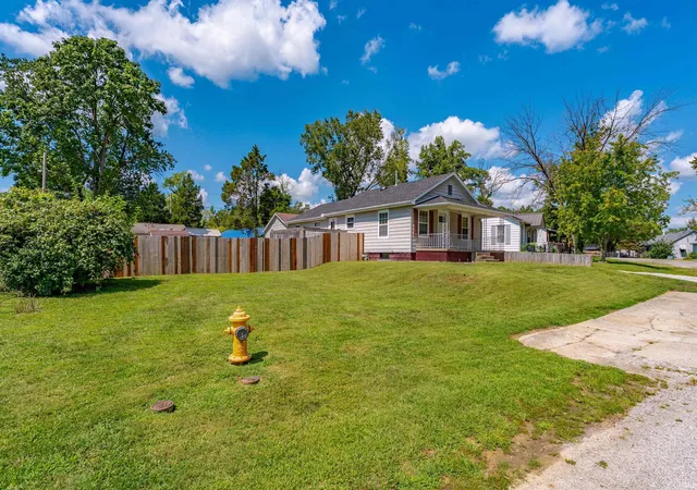 Photo 1 of Manufactured home for sale at 3428 Wansford Ave, Evansville, IN 47711 | MLS# 202634557 | Listing updated on 2026-09-09