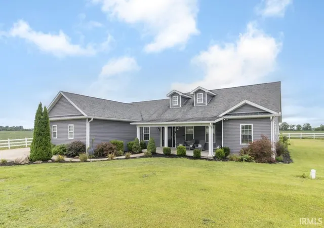 Photo 2 of Manufactured home for sale at 900 S County Road 250 E, New Castle, IN 47362 | MLS# 202634558 | Listing updated on 2026-08-24