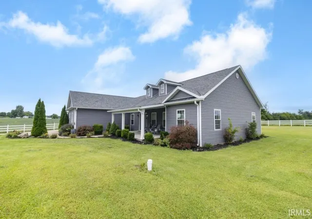 Photo 3 of Manufactured home for sale at 900 S County Road 250 E, New Castle, IN 47362 | MLS# 202634558 | Listing updated on 2026-08-24