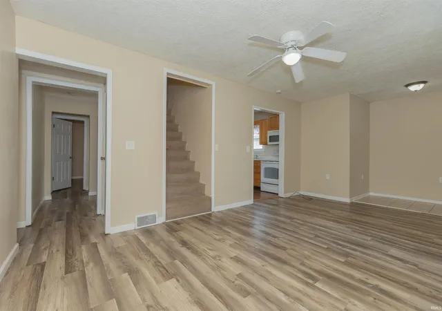 Photo 3 of Single family home for sale at 1112 Saint George Rd, Evansville, IN 47711 | MLS# 202634564 | Listing updated on 2026-10-13