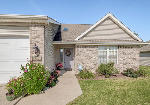 Photo 3 of Manufactured home for sale at 729 Browning St, Columbia City, IN 46725 | MLS# 202634565 | Listing updated on 2026-09-14