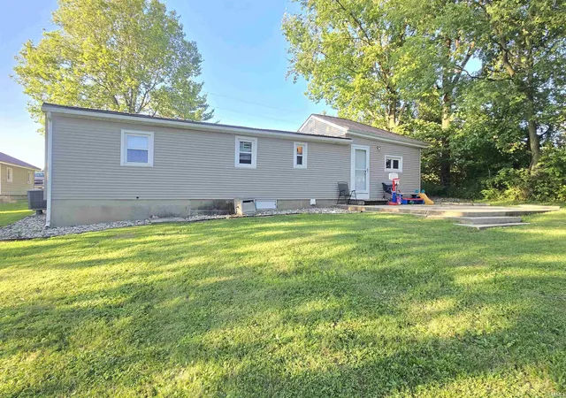 Photo 3 of Sale Pending at 4010 E 600 N Rd, Churubusco, IN 46723 | MLS# 202634567 | Listing updated on 2026-09-17