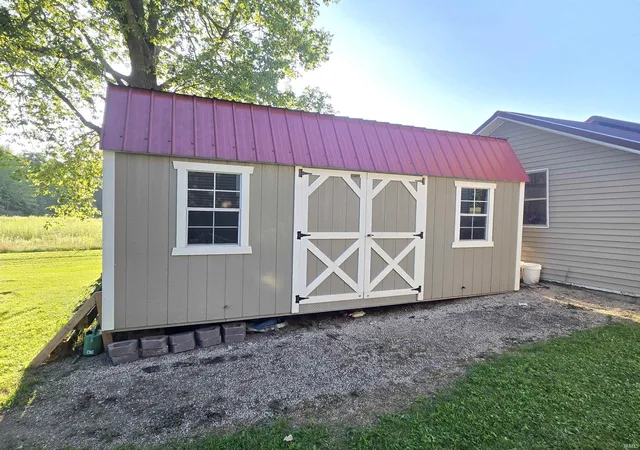 Photo 4 of Sale Pending at 4010 E 600 N Rd, Churubusco, IN 46723 | MLS# 202634567 | Listing updated on 2026-09-17