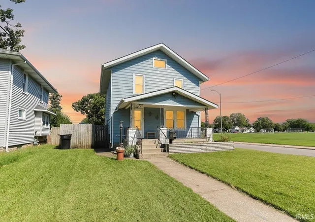 Photo 2 of Sale Pending at 946 S 27th St, South Bend, IN 46615 | MLS# 202634569 | Listing updated on 2026-08-28