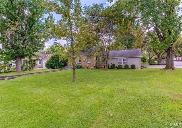 Photo 3 of Manufactured home for sale at 7401 Adams Ave, Evansville, IN 47715 | MLS# 202634576 | Listing updated on 2026-09-15