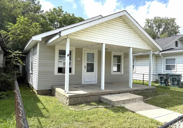 Photo 3 of Manufactured home for sale at 2911 S Franklin St, Muncie, IN 47302 | MLS# 202634580 | Listing updated on 2026-08-24