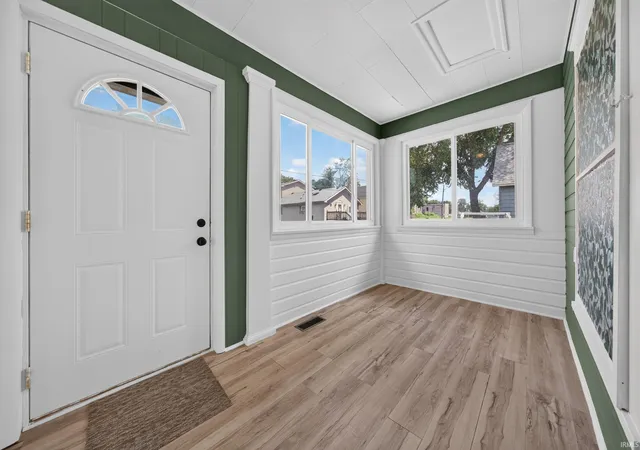 Photo 3 of Manufactured home for sale at 719 W Virginia Ave, Kokomo, IN 46902 | MLS# 202634587 | Listing updated on 2026-09-09