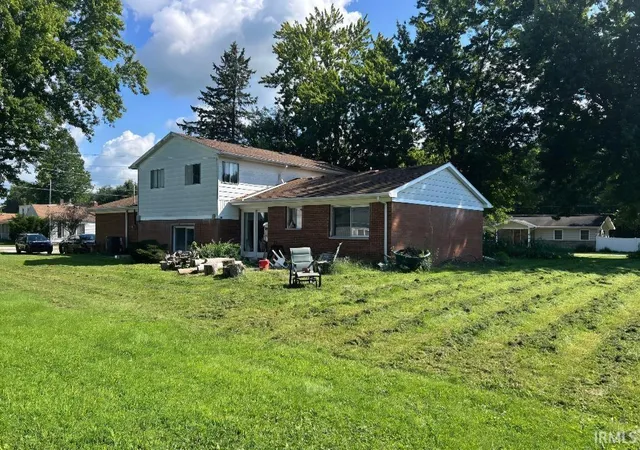 Photo 2 of Manufactured home for sale at 2221 W South St, Mexico, IN 46958 | MLS# 202634599 | Listing updated on 2026-08-24