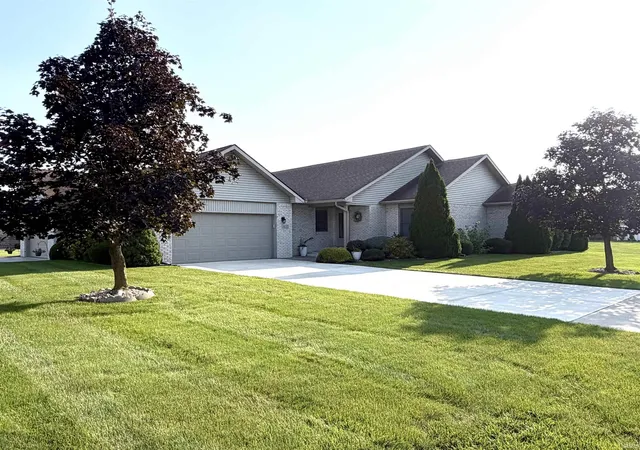Photo 1 of Sale Pending at 4103 N Villas Dr, Kokomo, IN 46901 | MLS# 202634601 | Listing updated on 2026-09-08