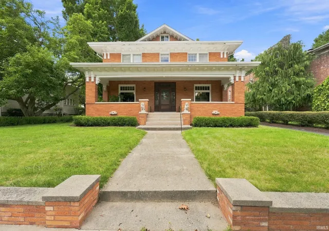 Photo 1 of Sale Pending at 418 S Wayne St, Angola, IN 46703 | MLS# 202634606 | Listing updated on 2026-08-29