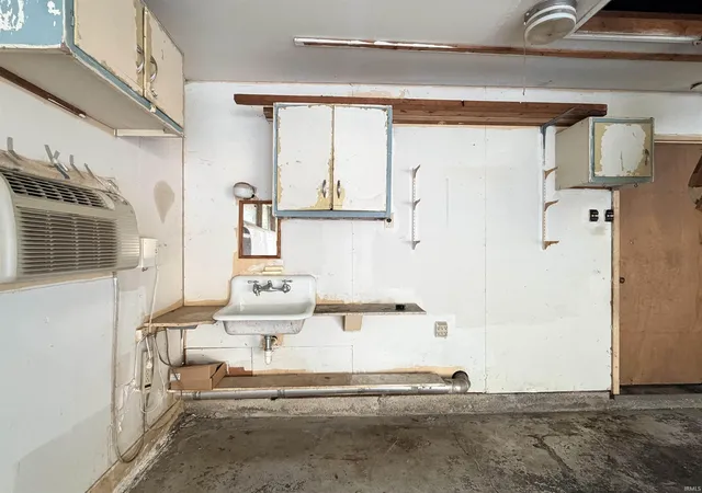 Photo 45 of Sale Pending at 4210 Victoria Dr, Fort Wayne, IN 46815 | MLS# 202634609 | Listing updated on 2026-09-11