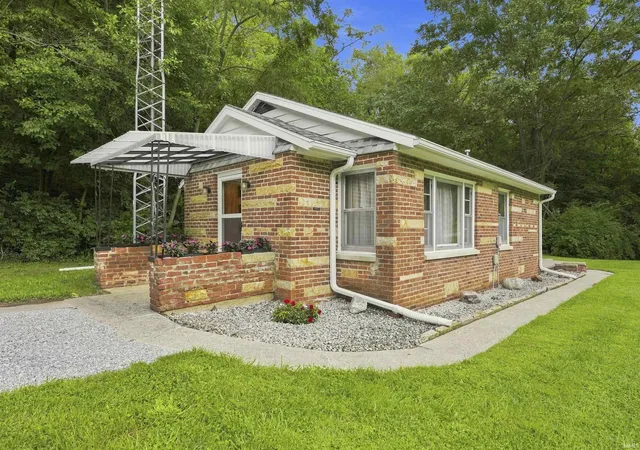Photo 2 of Manufactured home for sale at 6722 E Wabash Rd, Peru, IN 46970 | MLS# 202634613 | Listing updated on 2026-09-06