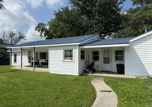 Photo 1 of Sale Pending at 816 S Williams St, Bluffton, IN 46714 | MLS# 202634620 | Listing updated on 2026-09-22