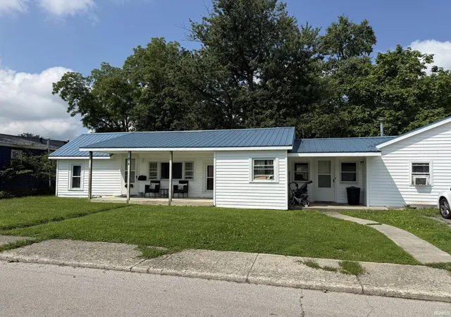 Photo 13 of Sale Pending at 816 S Williams St, Bluffton, IN 46714 | MLS# 202634620 | Listing updated on 2026-09-22