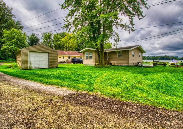 Manufactured home for sale at 8861 S Jannie Ln, Silver Lake, IN 46982-9112 | MLS# 202634624
