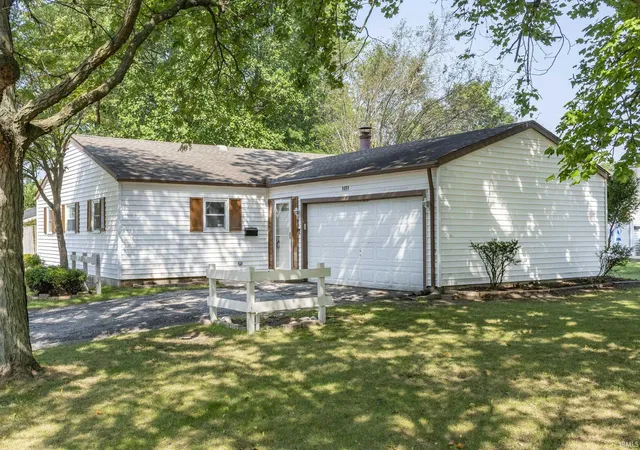 Photo 4 of Manufactured home for sale at 1451 Sutherland Ln, South Bend, IN 46614 | MLS# 202634626 | Listing updated on 2026-10-01