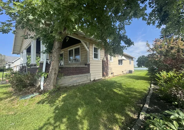 Photo 3 of Sale Pending at 608 E 3rd St, Brookston, IN 47923 | MLS# 202634630 | Listing updated on 2026-09-08