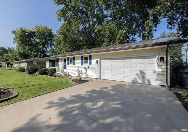 Photo 2 of Manufactured home for sale at 58677 Palace Ln, Elkhart, IN 46516 | MLS# 202634632 | Listing updated on 2026-09-16