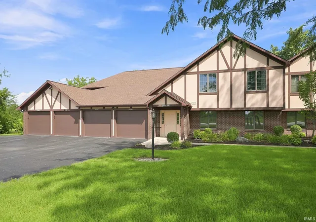 Photo 1 of Sale Pending at 231 W Madison St #4, Bluffton, IN 46714 | MLS# 202634633 | Listing updated on 2026-09-28