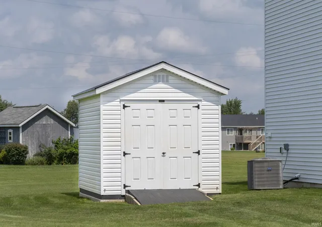 Photo 3 of Manufactured home for sale at 50712 Acorn Trl, Elkhart, IN 46514 | MLS# 202634640 | Listing updated on 2026-09-16