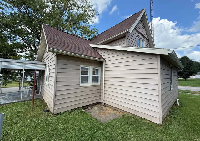 Photo 2 of Manufactured home for sale at 1301 E Main St, Petersburg, IN 47567 | MLS# 202634641 | Listing updated on 2026-08-25