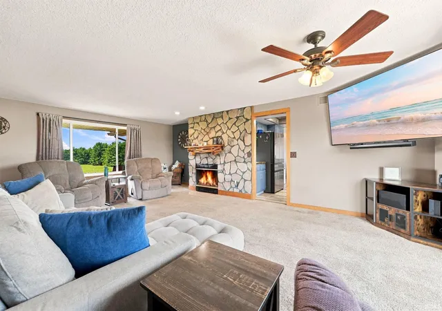 Photo 4 of Manufactured home for sale at 5155 E 200 N Rd, Columbia City, IN 46725 | MLS# 202634646 | Listing updated on 2026-09-22