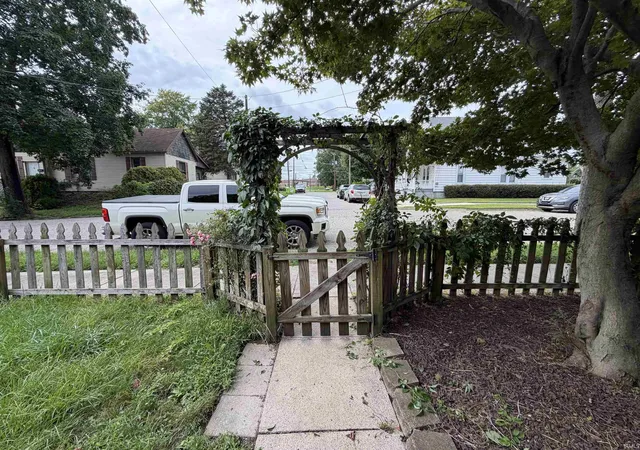 Photo 3 of Manufactured home for sale at 1128 Cummings St, Logansport, IN 46947 | MLS# 202634651 | Listing updated on 2026-08-25