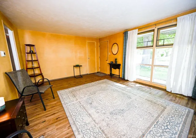 Photo 3 of Manufactured home for sale at 333 Manchester Dr, South Bend, IN 46615 | MLS# 202634654 | Listing updated on 2026-10-19