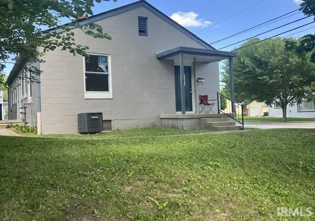 Photo 2 of Sale Pending at 1724 Central St, Lafayette, IN 47905 | MLS# 202634664 | Listing updated on 2026-09-02