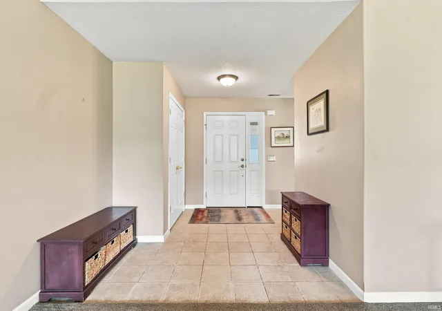 Photo 3 of Sale Pending at 423 Mabry Cvs, Fort Wayne, IN 46825 | MLS# 202634675 | Listing updated on 2026-09-03