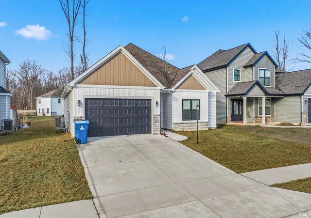 Photo 2 of Sale Pending at 4800 Falcon Pkwy, New Haven, IN 46774 | MLS# 202634690 | Listing updated on 2026-09-09