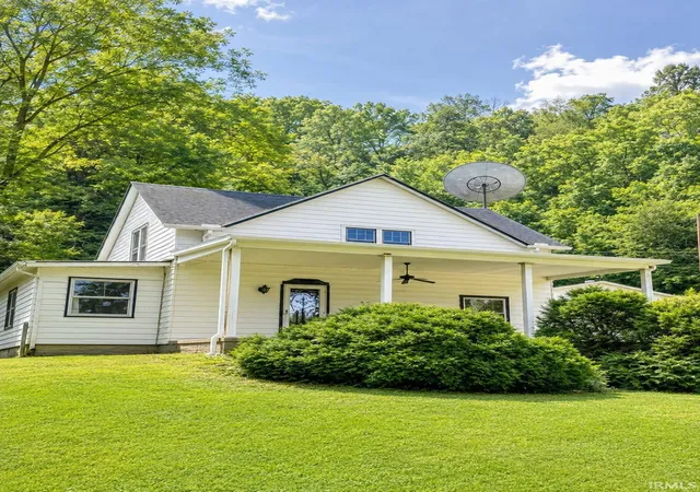 Photo 2 of Sale Pending at 695 Riverside Dr, Peru, IN 46970 | MLS# 202634692 | Listing updated on 2026-08-28