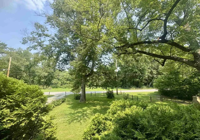 Photo 3 of Sale Pending at 695 Riverside Dr, Peru, IN 46970 | MLS# 202634692 | Listing updated on 2026-08-28