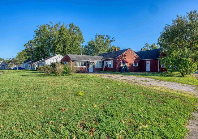 Photo 1 of Sale Pending at 1100 S Frederick St, Evansville, IN 47714 | MLS# 202634693 | Listing updated on 2026-09-17