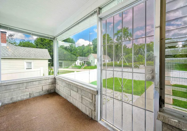 Photo 3 of Manufactured home for sale at 918 W 4Th St, Bloomington, IN 47404 | MLS# 202634700 | Listing updated on 2026-08-25