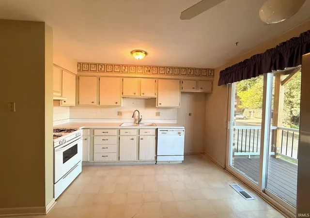 Photo 2 of Sale Pending at 908 N 21st St #3, Lafayette, IN 47904 | MLS# 202634711 | Listing updated on 2026-08-31