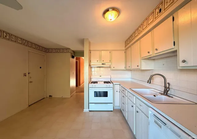 Photo 3 of Condo for sale at 908 N 21st St #3, Lafayette, IN 47904 | MLS# 202634711 | Listing updated on 2026-09-29
