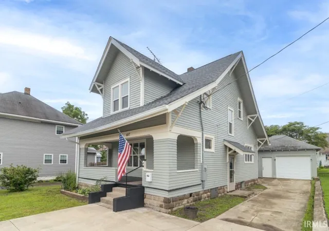 Photo 3 of Sale Pending at 607 S 18th St, New Castle, IN 47362 | MLS# 202634714 | Listing updated on 2026-09-21
