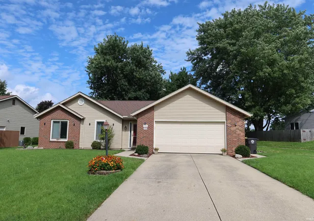 Photo 1 of Sale Pending at 7828 Ridgeside 7828 Ridgeside Ln, Fort Wayne, IN 46835 | MLS# 202634732 | Listing updated on 2026-09-11