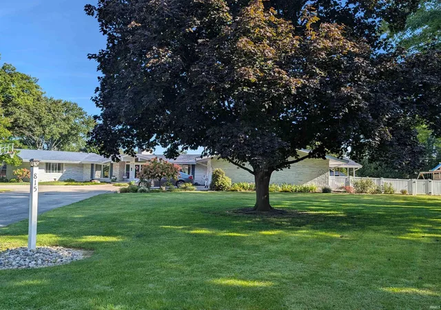 Photo 2 of Sale Pending at 815 Sycamore Ln, Bluffton, IN 46714 | MLS# 202634742 | Listing updated on 2026-09-02