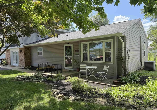 Photo 3 of Sale Pending at 1010 S Hamilton St, Delphi, IN 46923 | MLS# 202634747 | Listing updated on 2026-09-01
