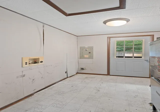 Photo 24 of Manufactured home for sale at 6735 E South Barbee Dr, Pierceton, IN 46562 | MLS# 202634756 | Listing updated on 2026-09-22
