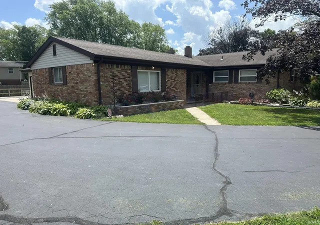 Photo 3 of Manufactured home for sale at 3708 Orleans Dr, Kokomo, IN 46902 | MLS# 202634766 | Listing updated on 2026-09-17