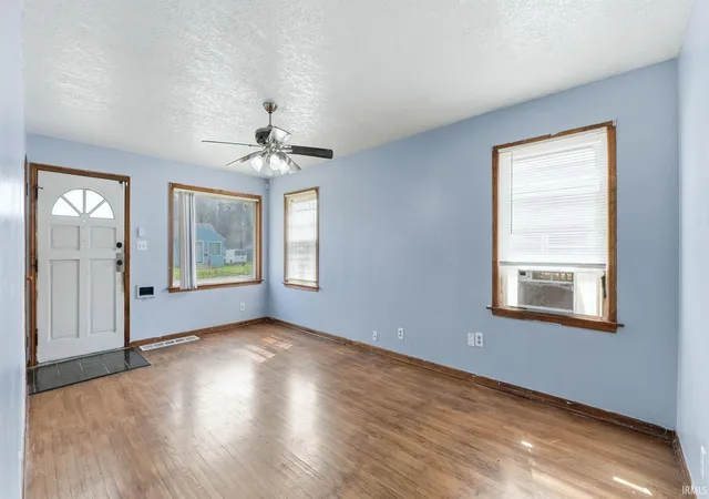 Photo 2 of Manufactured home for sale at 4416 Standish Dr, Fort Wayne, IN 46806 | MLS# 202634772 | Listing updated on 2026-09-12