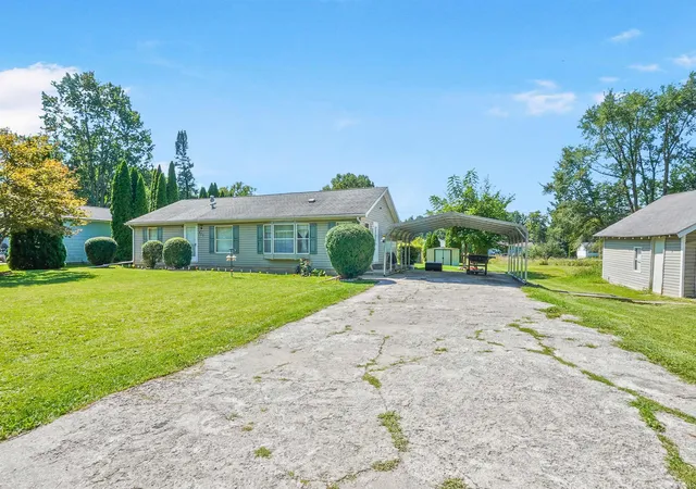 Photo 2 of Sale Pending at 711 Arehart St, Goshen, IN 46528 | MLS# 202634784 | Listing updated on 2026-09-17