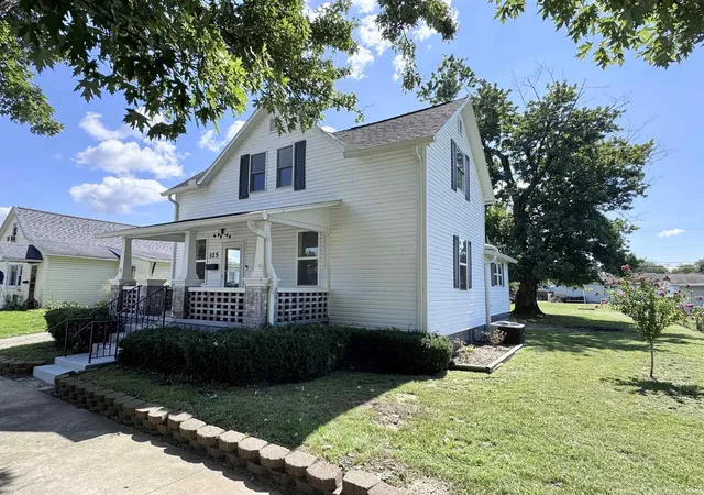 Photo 2 of Manufactured home for sale at 325 W 13th St, Peru, IN 46970 | MLS# 202634791 | Listing updated on 2026-09-12