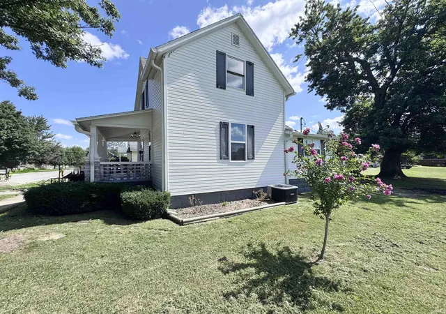 Photo 2 of Manufactured home for sale at 325 W 13Th St, Peru, IN 46970 | MLS# 202634791 | Listing updated on 2026-09-12