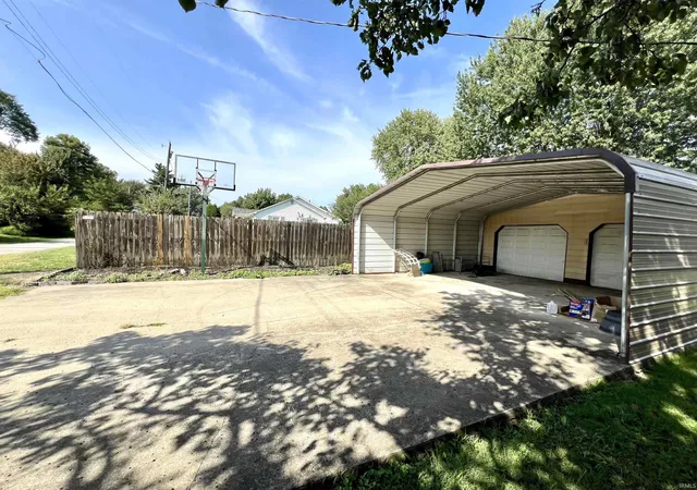 Photo 2 of Manufactured home for sale at 5254 S Washington St, Oakland City, IN 47660 | MLS# 202634800 | Listing updated on 2026-09-01