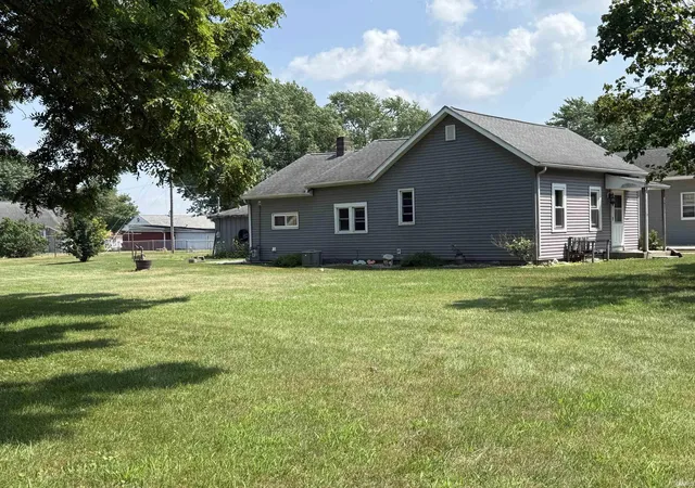 Photo 3 of Manufactured home for sale at 227 N Brooks St, Francesville, IN 47946 | MLS# 202634801 | Listing updated on 2026-08-30